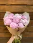 Букет из розовых пионов